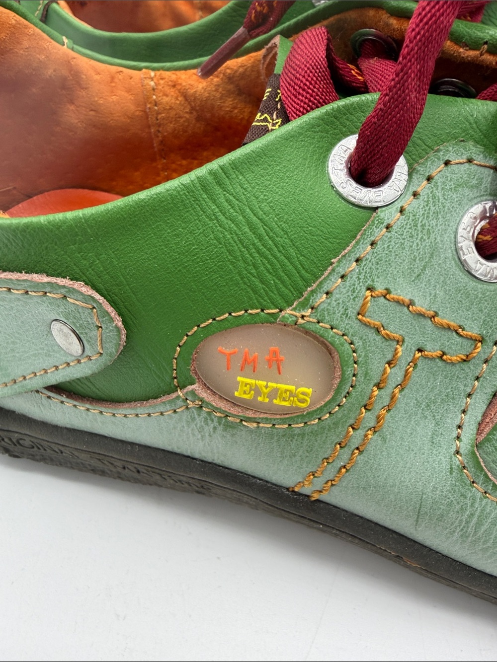 TMA Eyes Green Two-Tone Casual Sneakers with Red Laces - Picture 4 of 9
